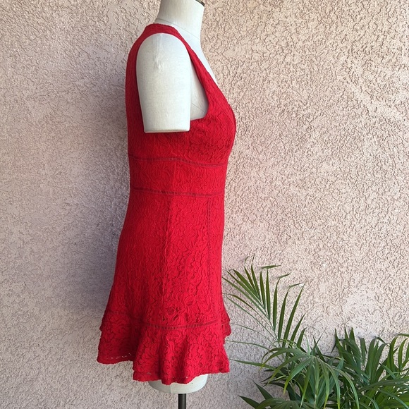 Lulus cherry red lace deep V neck mini dress small EUC - Picture 5 of 8